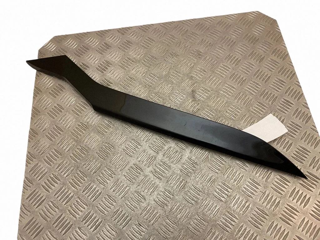 Rear fender molding trim 87860CV000