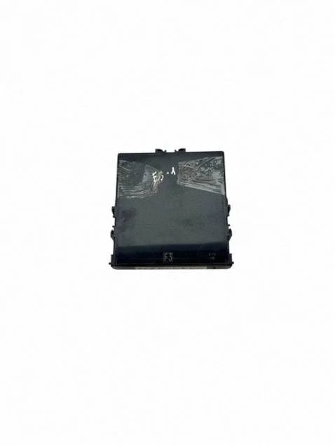 Bezatslēgas sistēmas KESSY (keyless) vadības bloks/modulis 8999033850