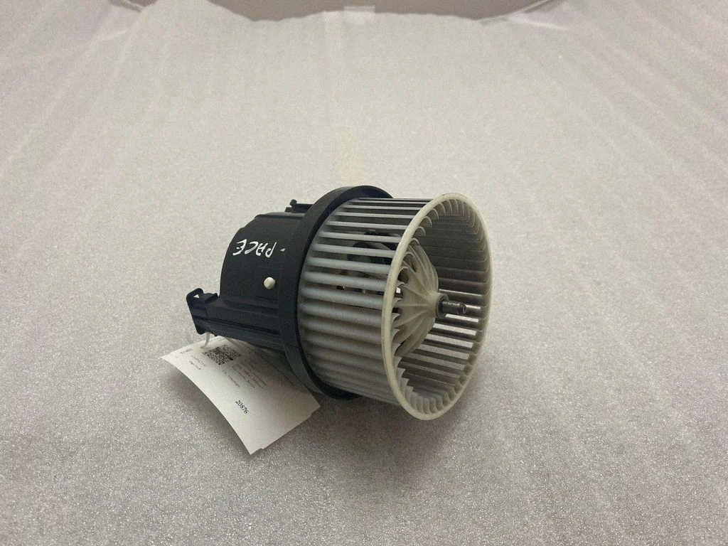Front door blower motor – Jaguar E-Pace (2017-)