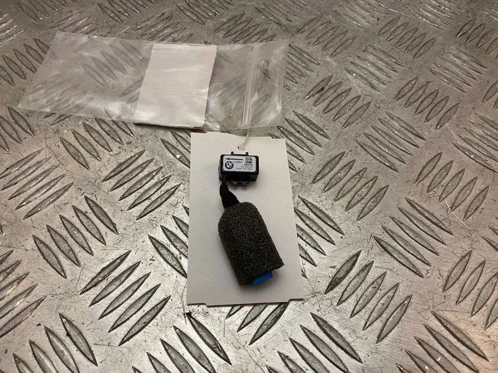 Microphone (bluetooth/phone) – BMW 1 Series F20 F21 (2011-2019)