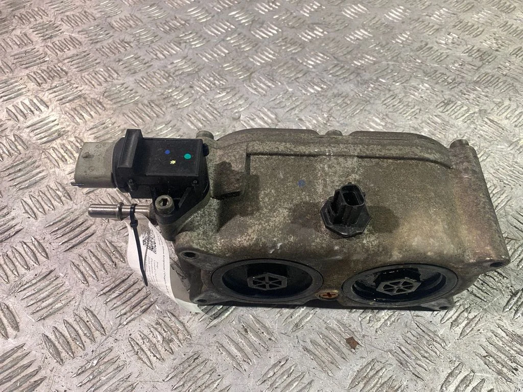 Fuel filter housing