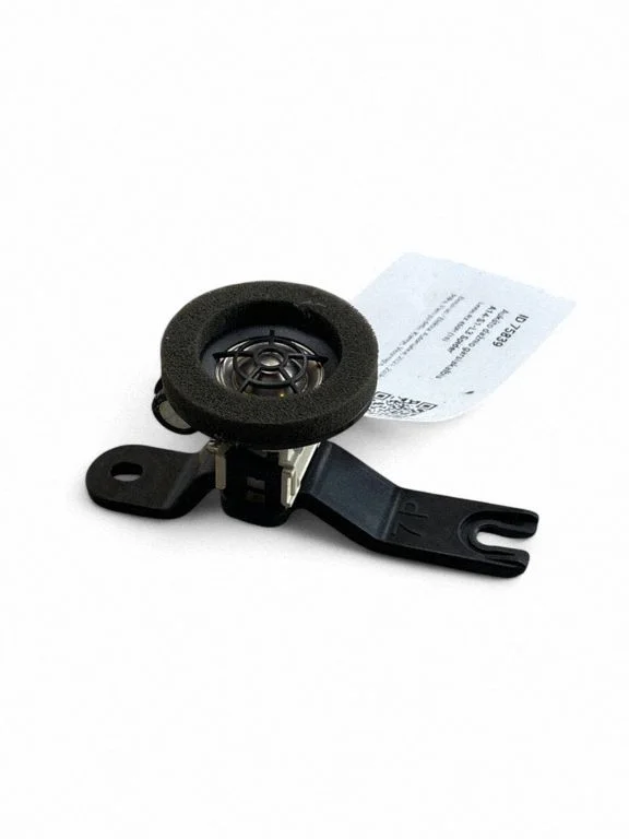 High frequency speaker in the rear doors 8615048050