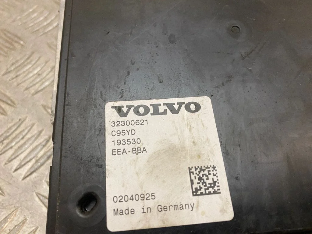 Voltage converter/converter module 32300621
