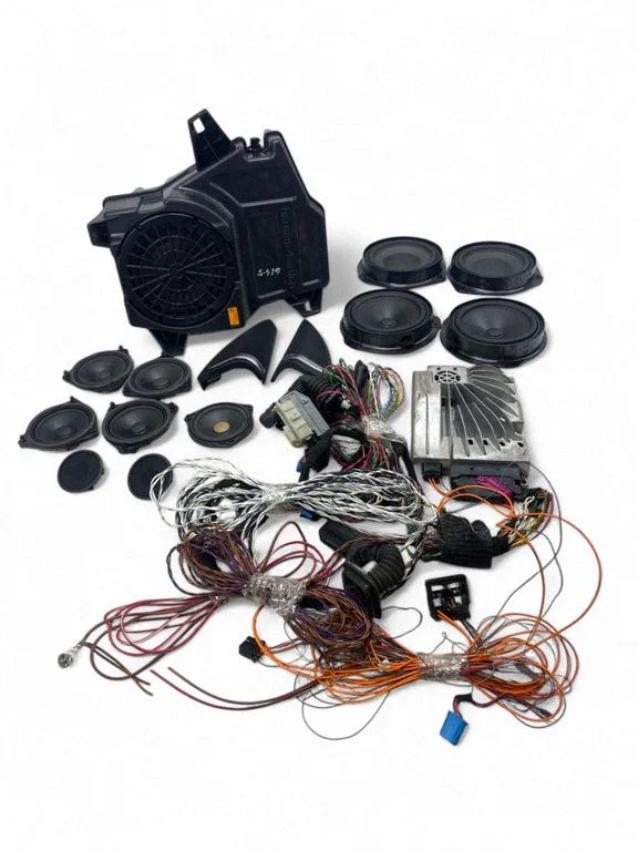 Audio system kit A1669004719