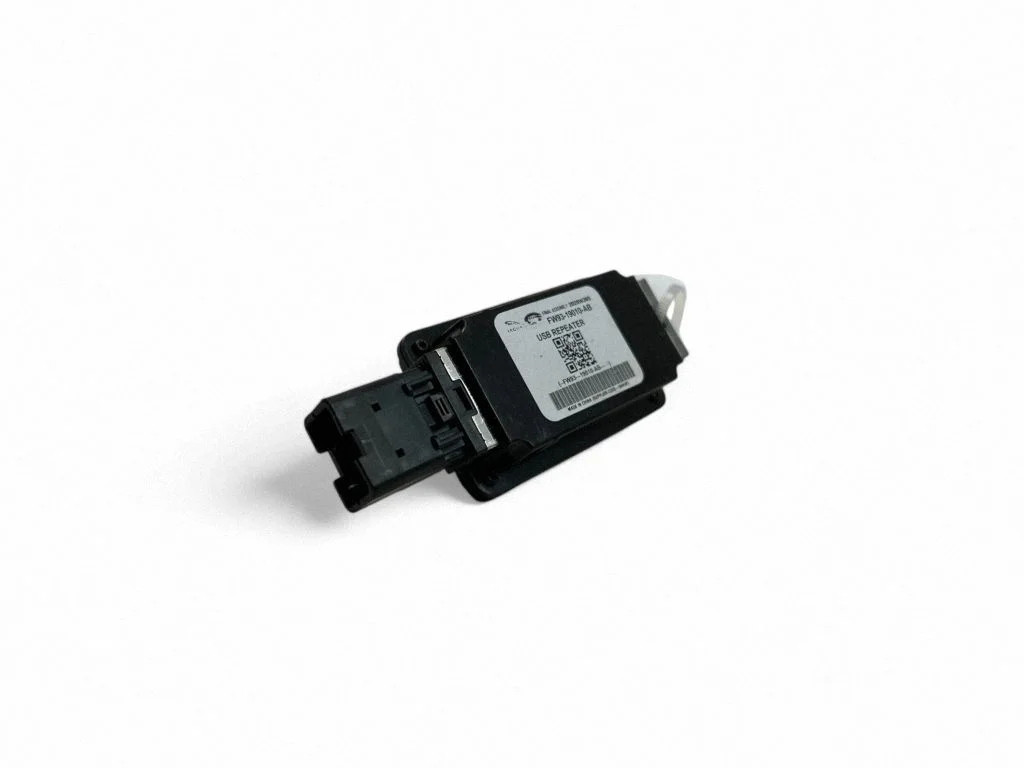 USB control unit – Land Rover Range Rover Evoque L551 (2018-)