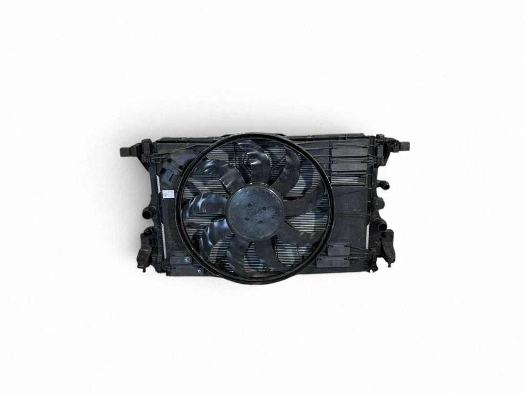 Radiaatorite komplekt A2479067806