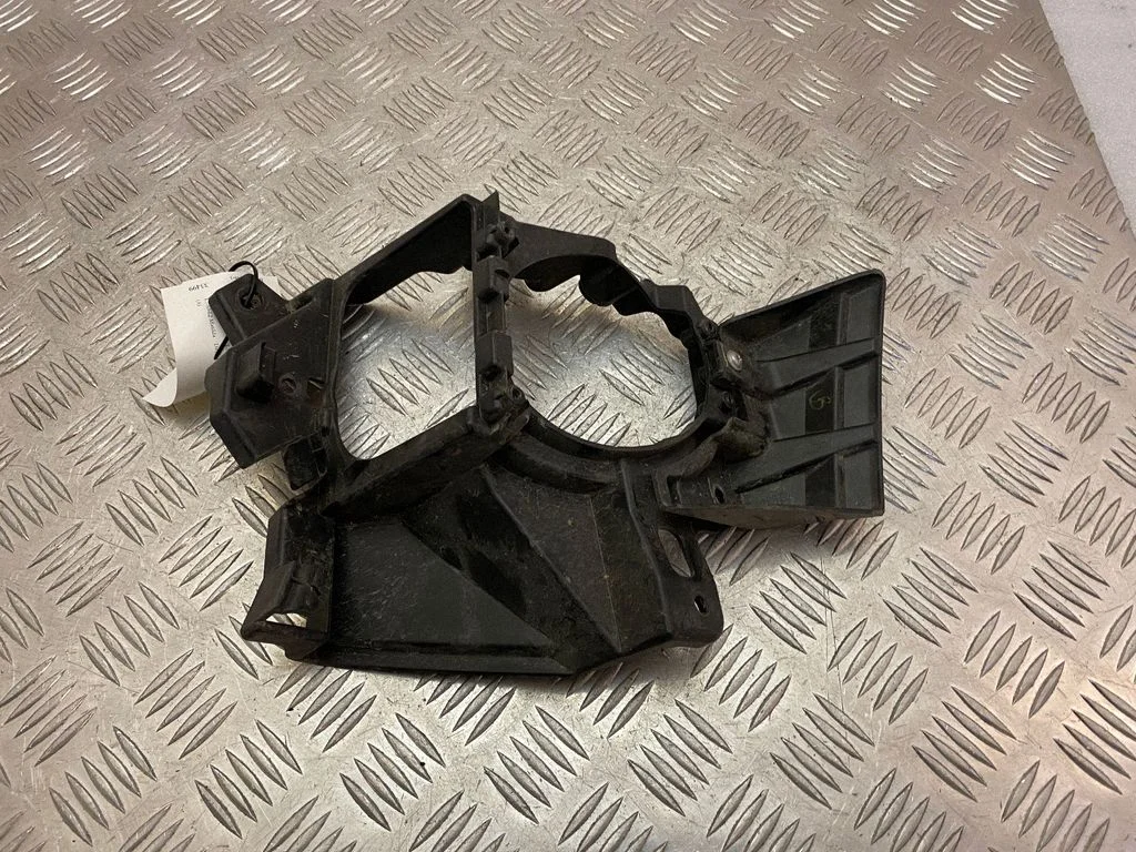 Fog light bracket 521250E041