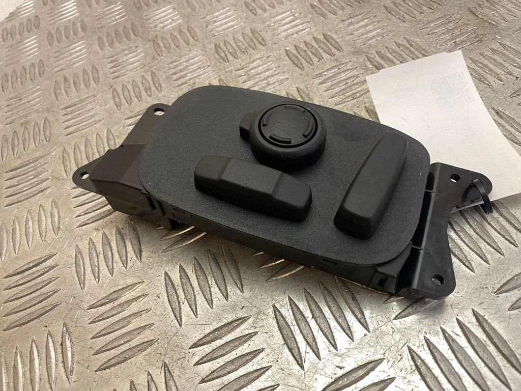 Seat adjustment handle PGJ3214B566EC