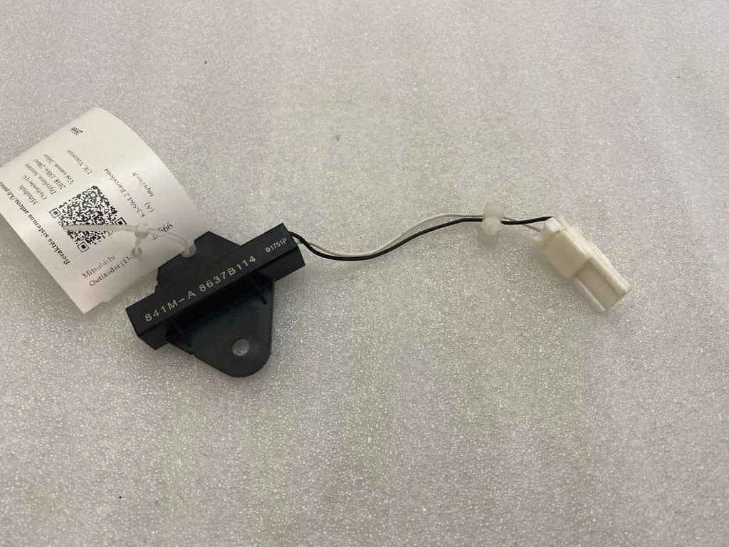 Keyless system antenna – Mitsubishi Outlander (2013-2021)
