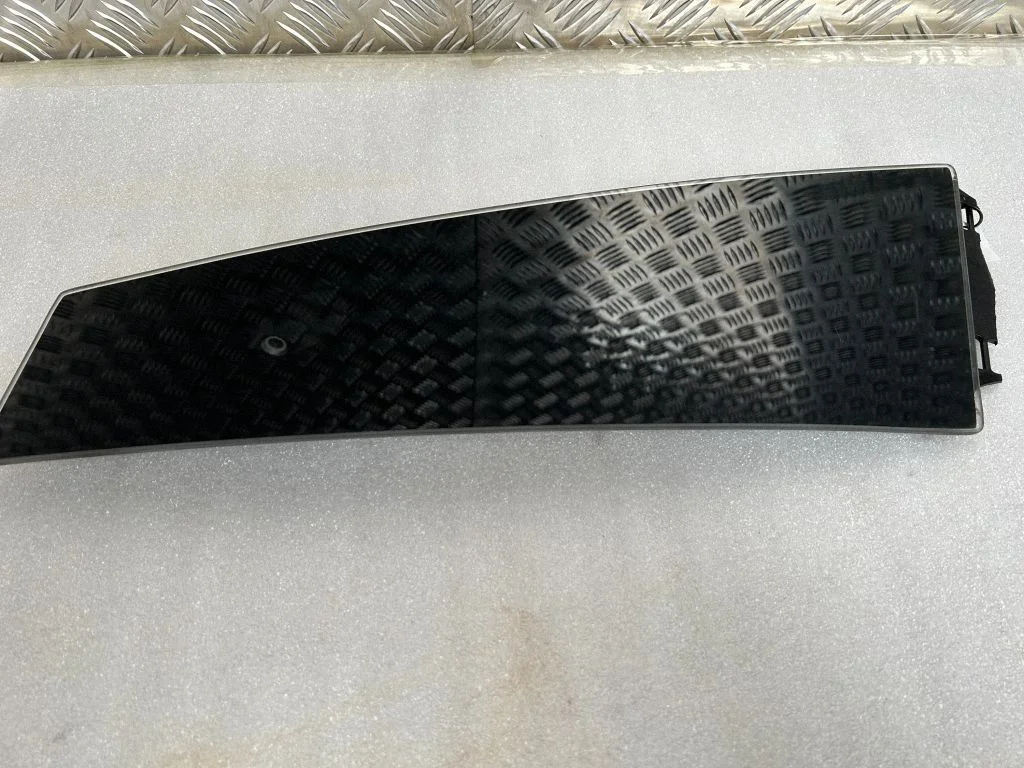 (B) Pillar trim (exterior) 108390000C