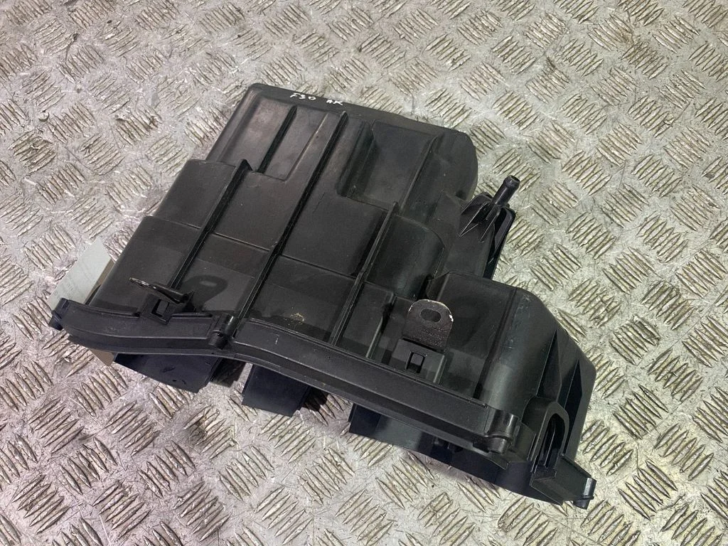 Engine control unit box – BMW 3 Series F30 F35 F31 (2012-2018)