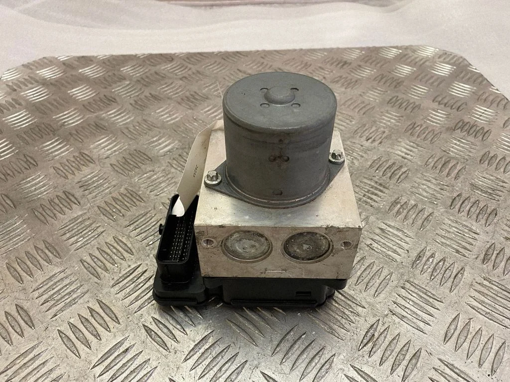 ABS block – Mercedes-Benz GLS-Class X166 (2015-2019)