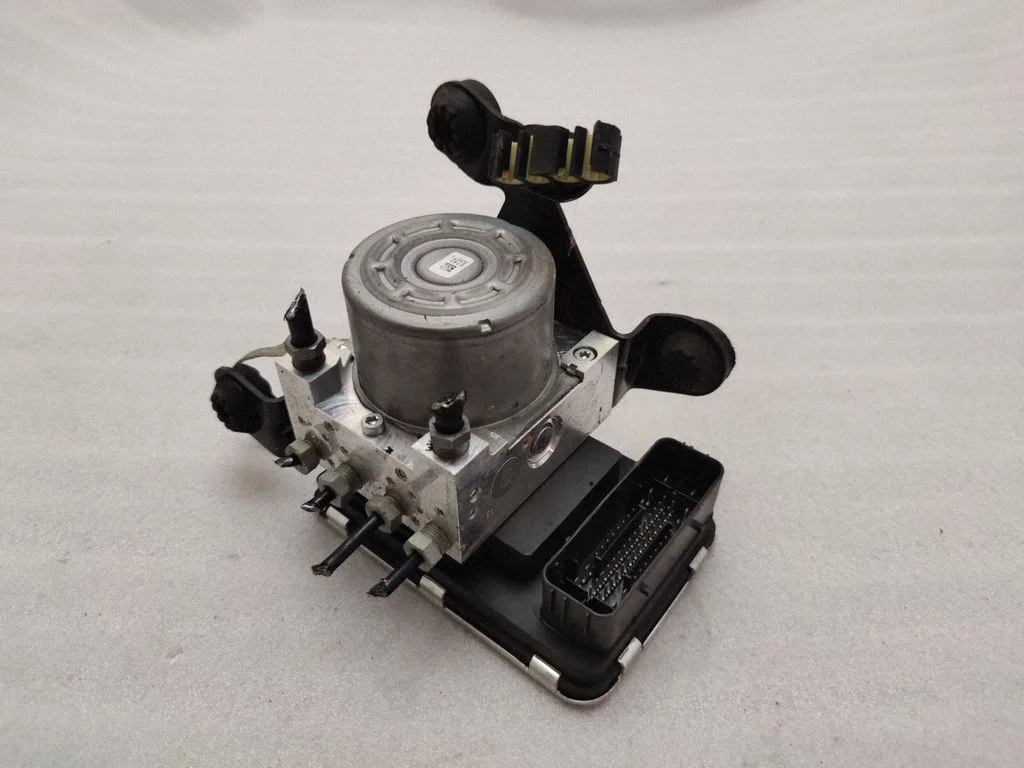 ABS block – Volvo XC90 (2014-)