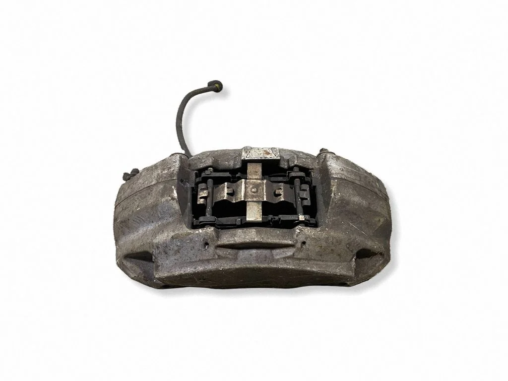 Front brake caliper – left