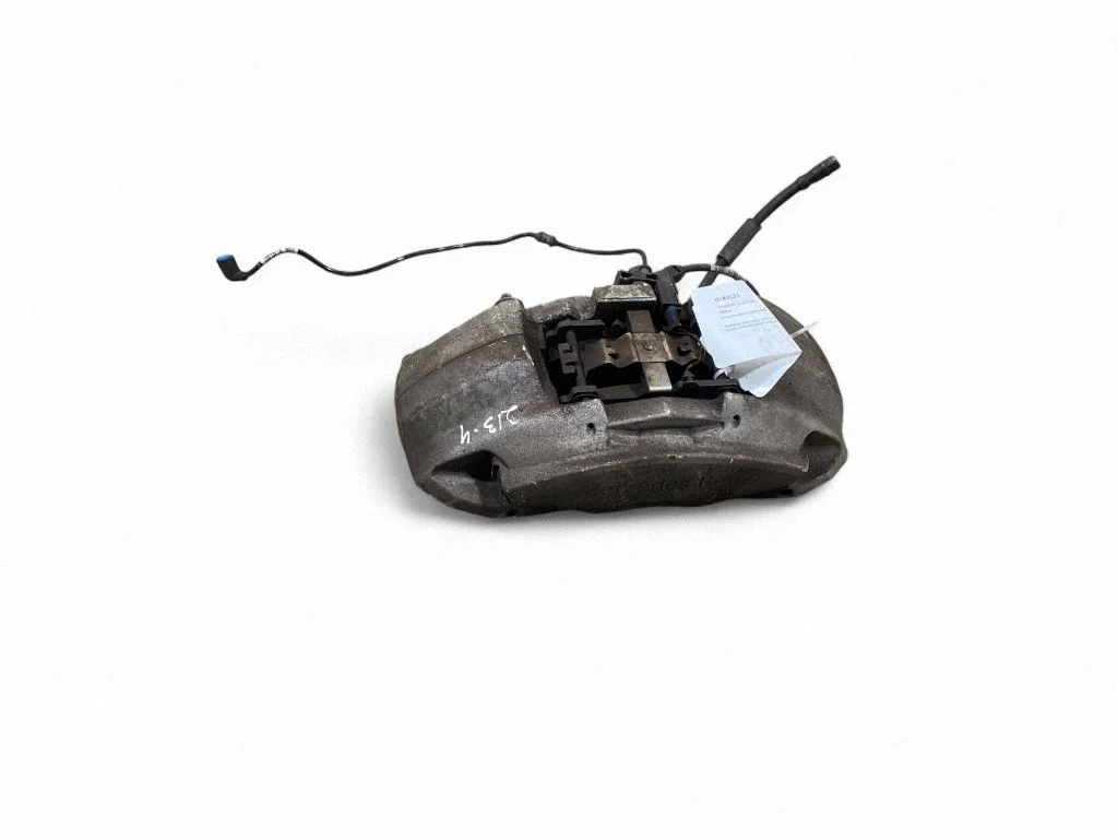 Front brake caliper – right