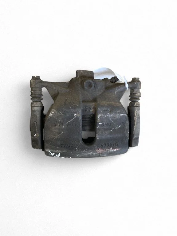 Front brake caliper 6798G