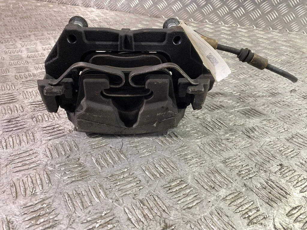 Front brake caliper 31423312