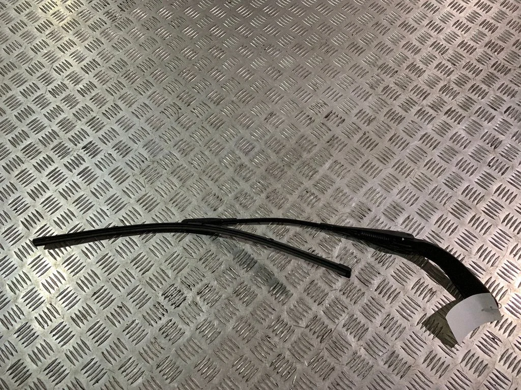 Front wiper blade arm 7260482