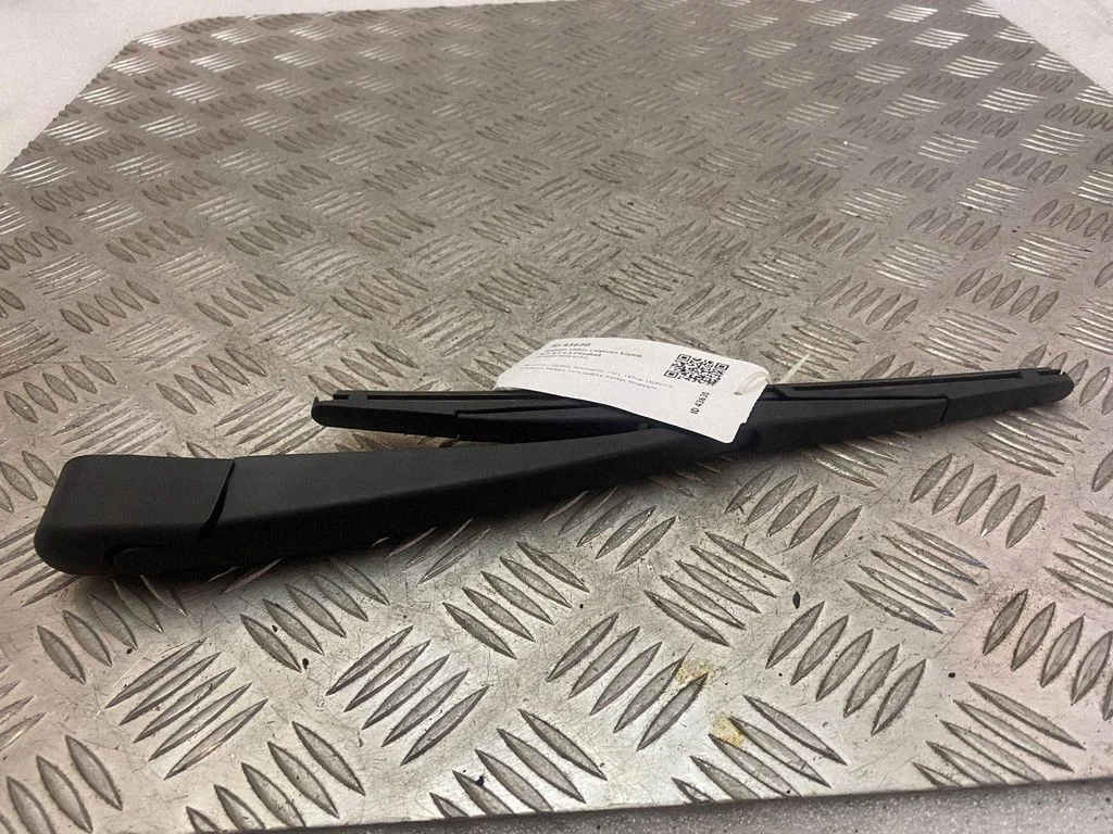 Rear wiper blade arm 9811749680