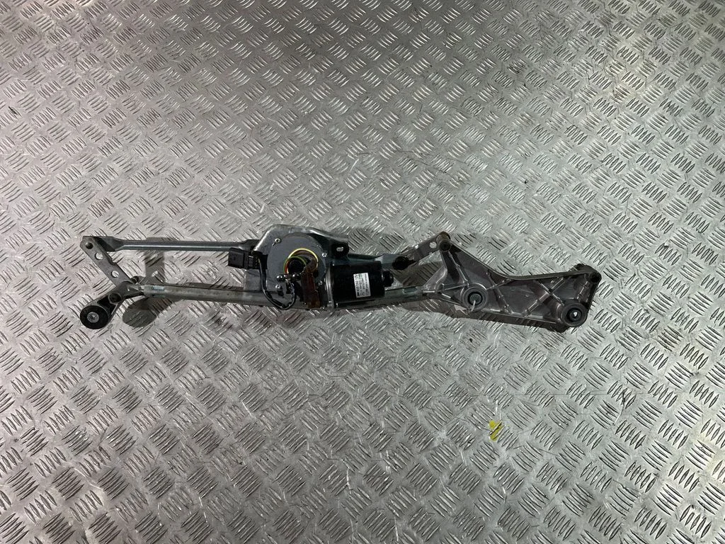 Front wiper linkage and motor – Mercedes-Benz GLS-Class X166 (2015-2019)