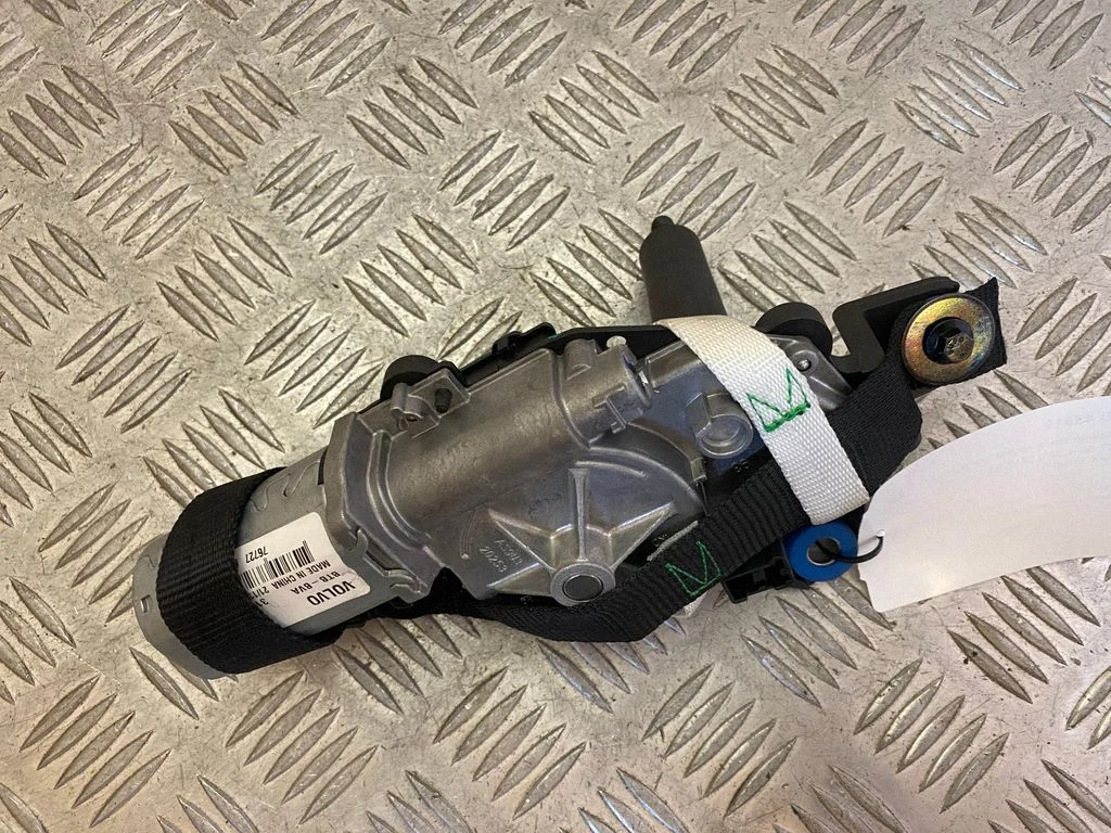 Rear window wiper motor 31662331