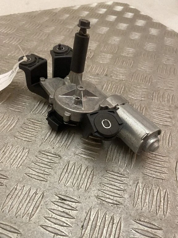 Rear window wiper motor 31349380