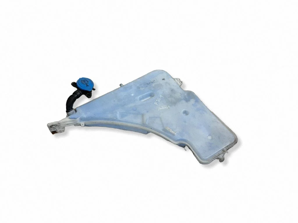 Windshield washer fluid reservoir/tank 7241671