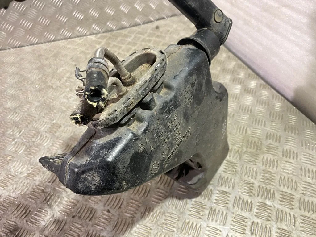 Windshield washer fluid reservoir/tank A2058600360