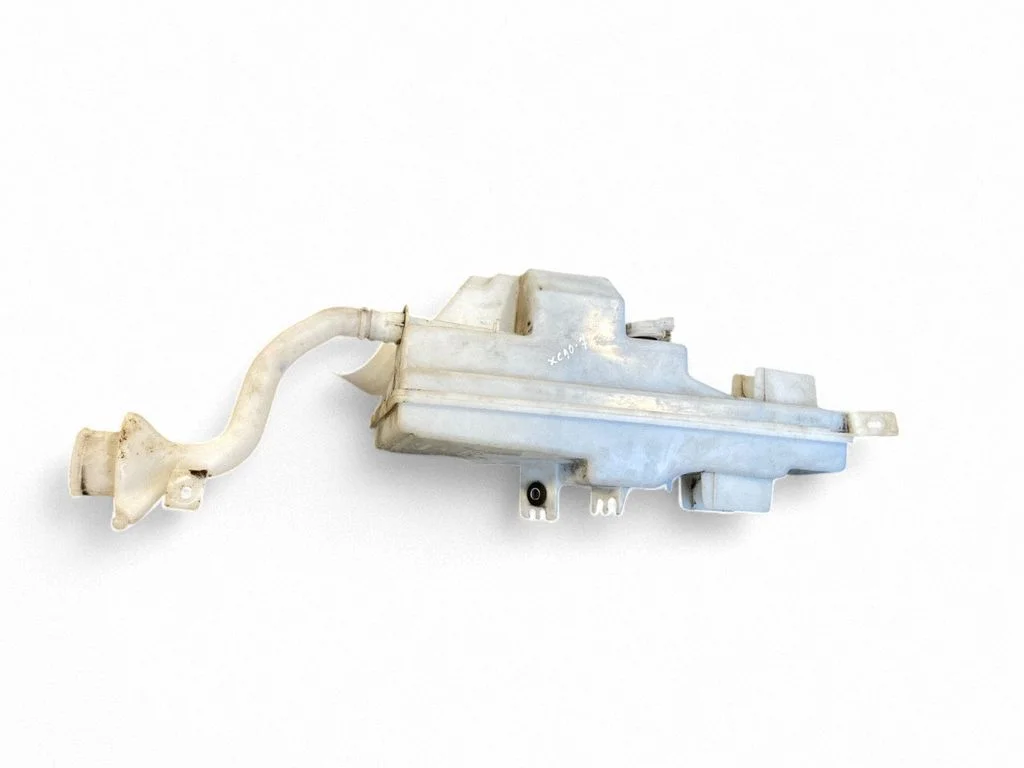Windshield washer fluid reservoir/tank 32237457