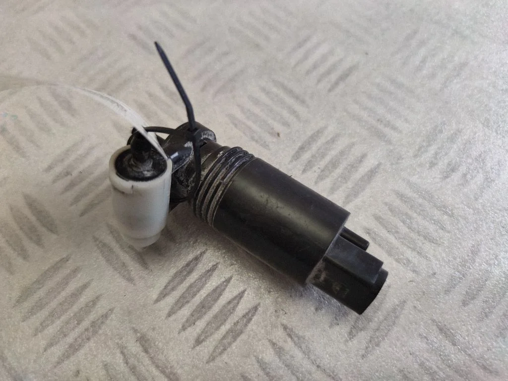 Klaasipesuvedeliku pump (klaaside) 1017634