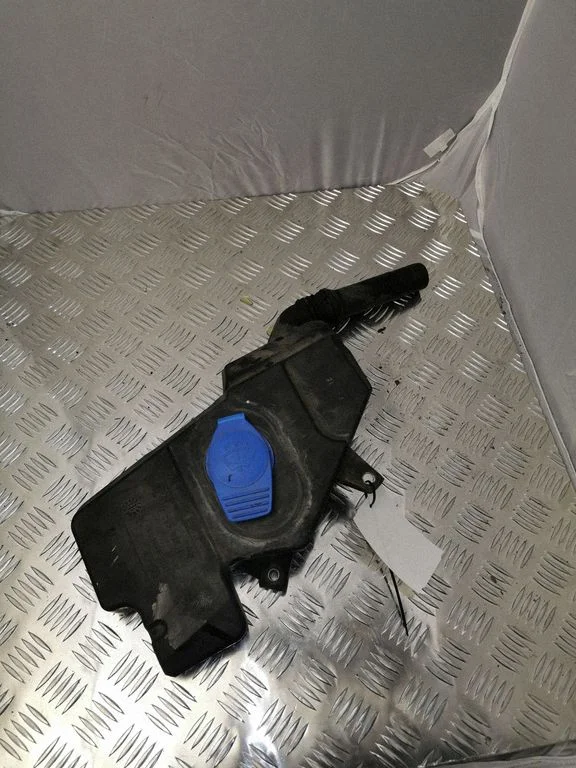 Windshield washer fluid reservoir/tank – Audi A6 S6 C7 4G (2011-2018)