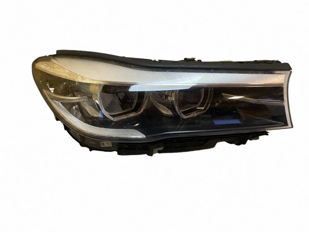 Reflektor 7483898