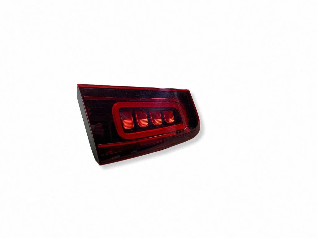 Lampa tylna w klapie A2539062503