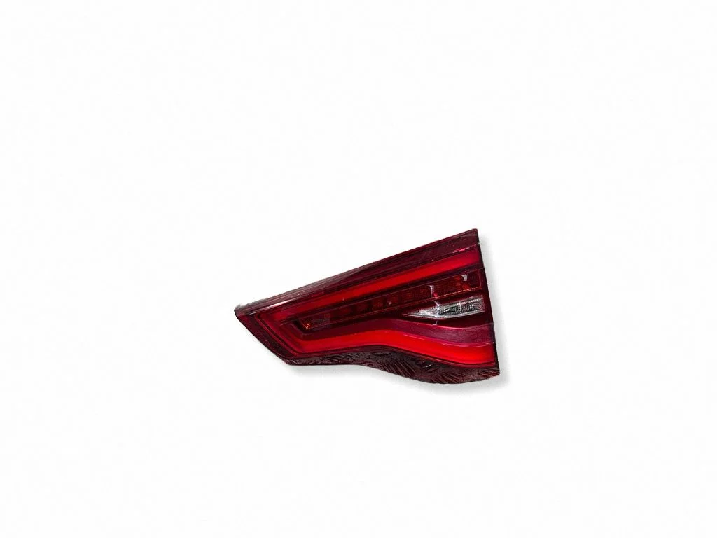 Tailgate rear/tail lights H8740874409