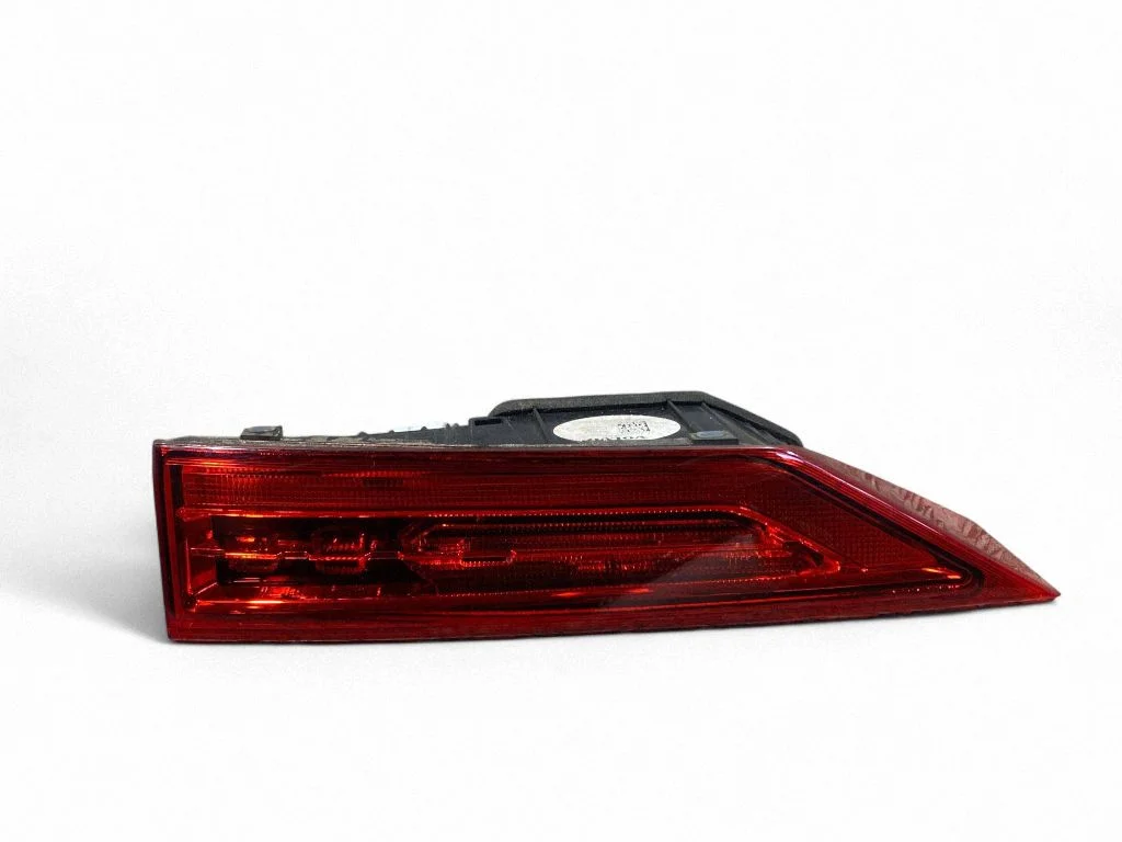 Tailgate rear/tail lights 31446618
