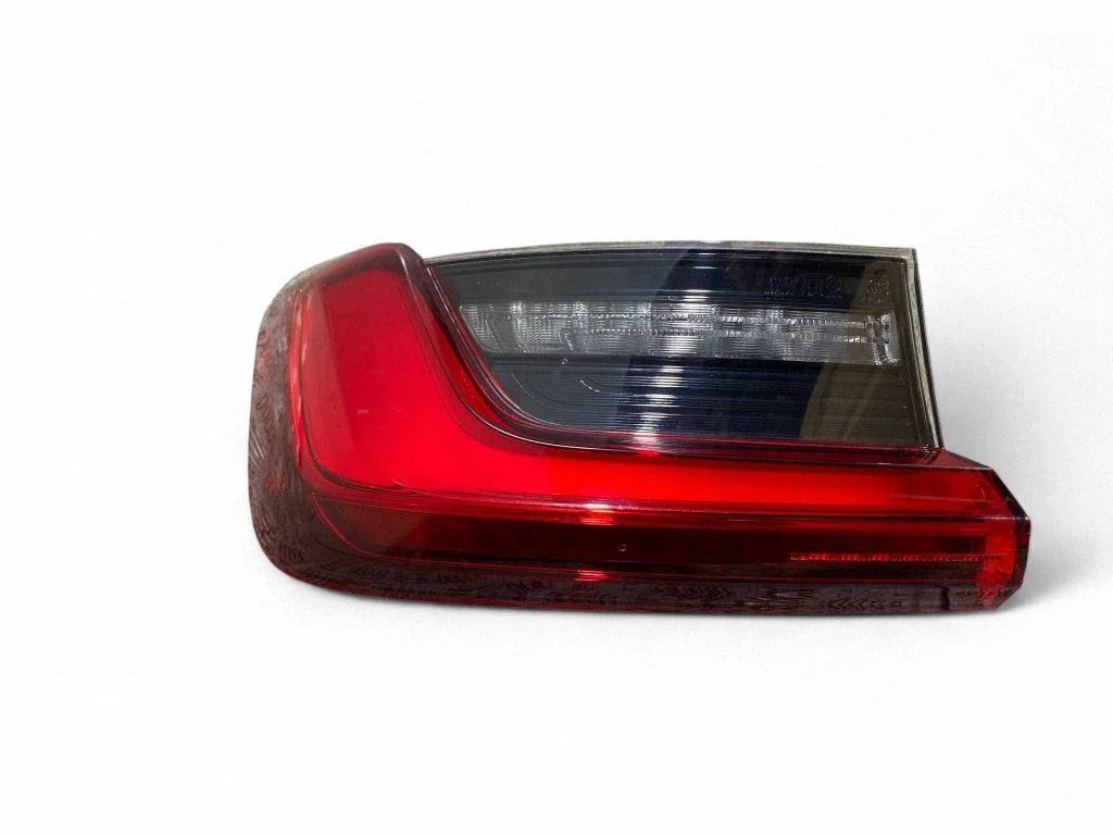Aizmugurējais lukturis bagāžnieka vākā – BMW 3. sērija G20 G21 (2019-)