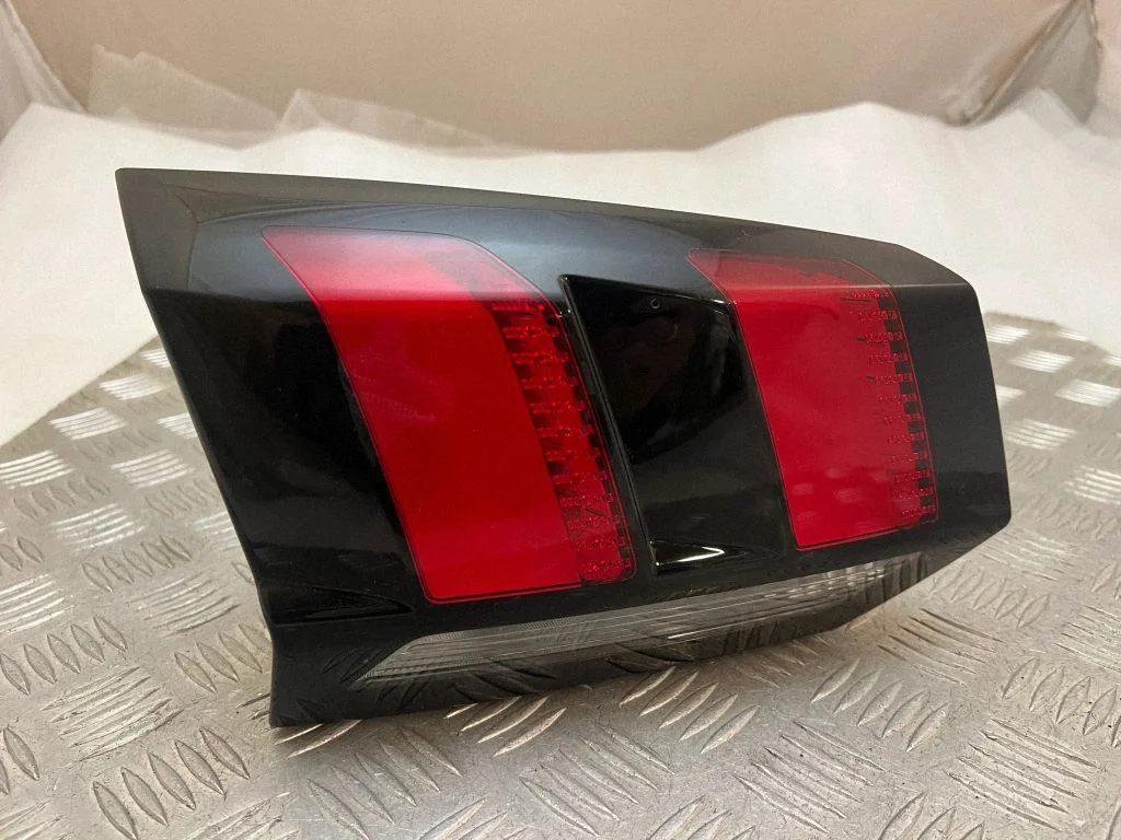 Tailgate rear/tail lights – Peugeot 5008 II (2016-)