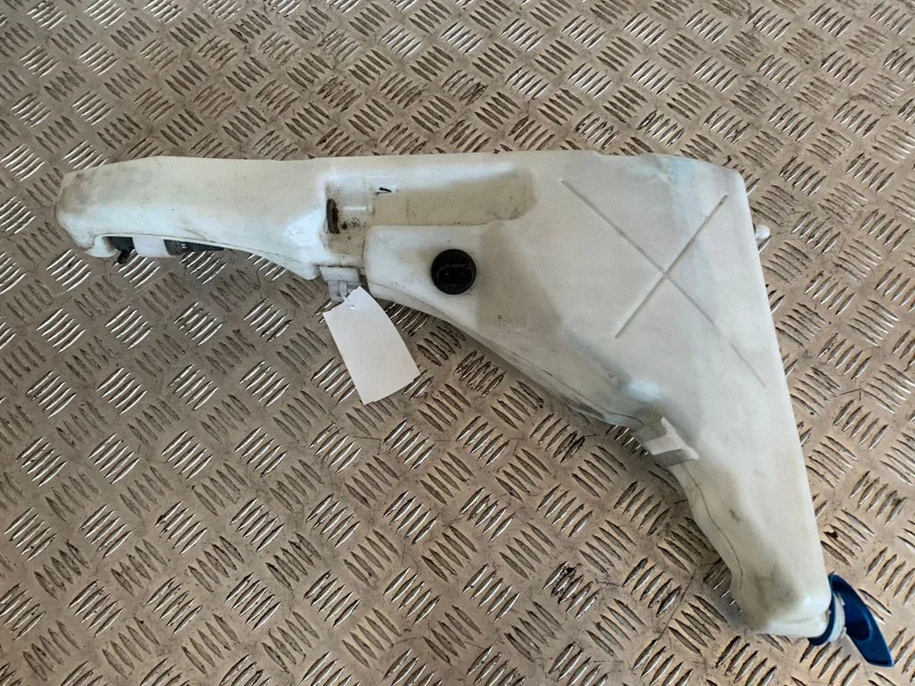 Windshield washer fluid reservoir/tank 4H0955451B