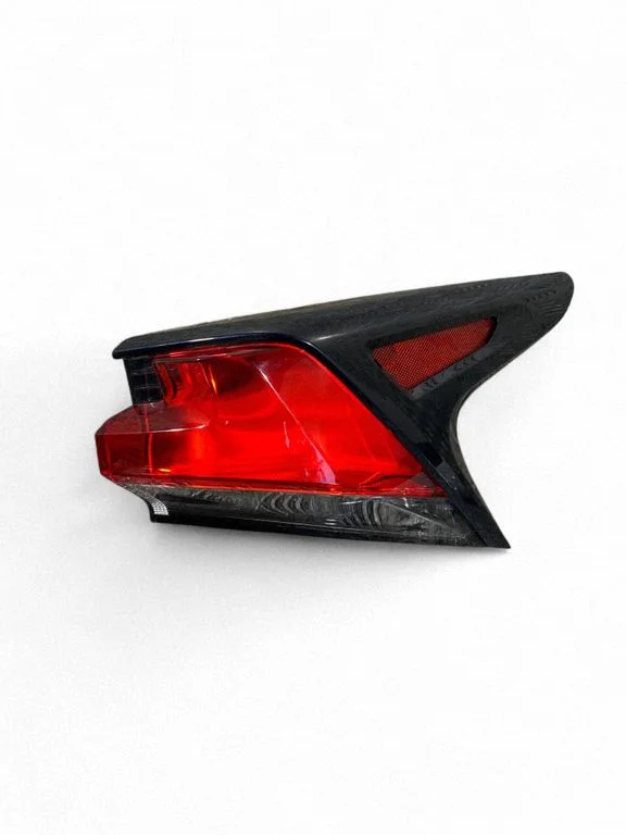 Lampa tylna w błotniku – prawa