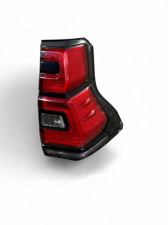 Rear/tail lights – right