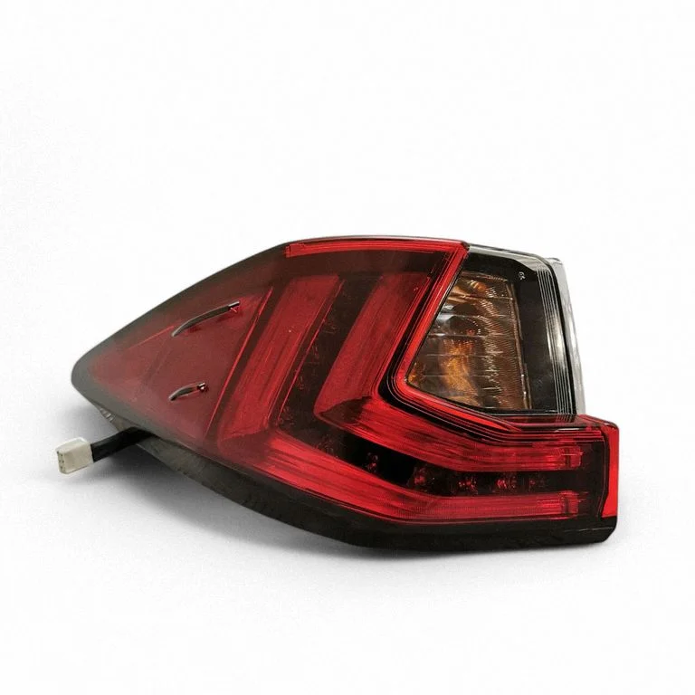 Rear/tail lights – left