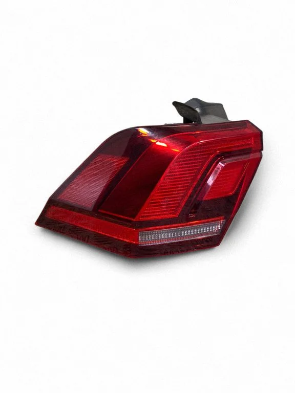 Rear/tail lights 2SD012519