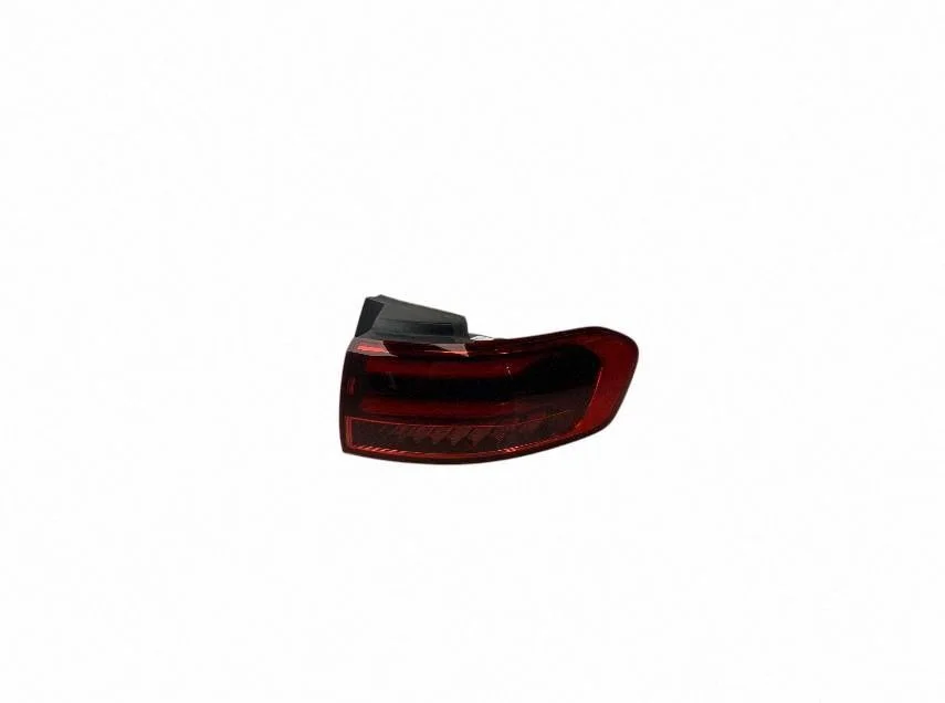 Lampa tylna w błotniku A2479066005