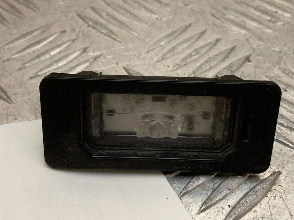 Number plate light – BMW 3 Series F30 F35 F31 (2012-2018)