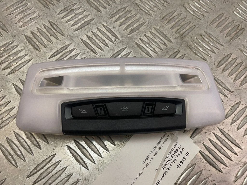 Tagaistmete valgustustuli – BMW 3-seeria F30 F35 F31 (2012-2018)