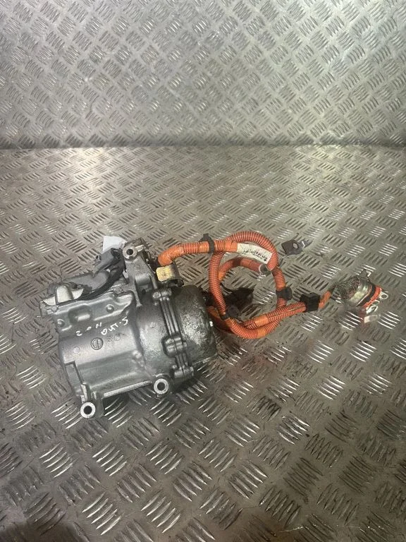 Air conditioning (A/C) compressor (pump) 7813A379