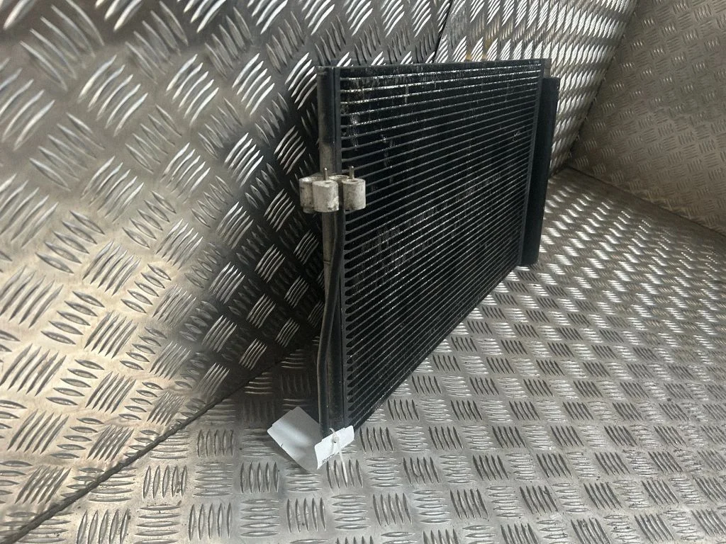 Gaisa kondicioniera dzesēšanas radiators (kondensators) 9122827