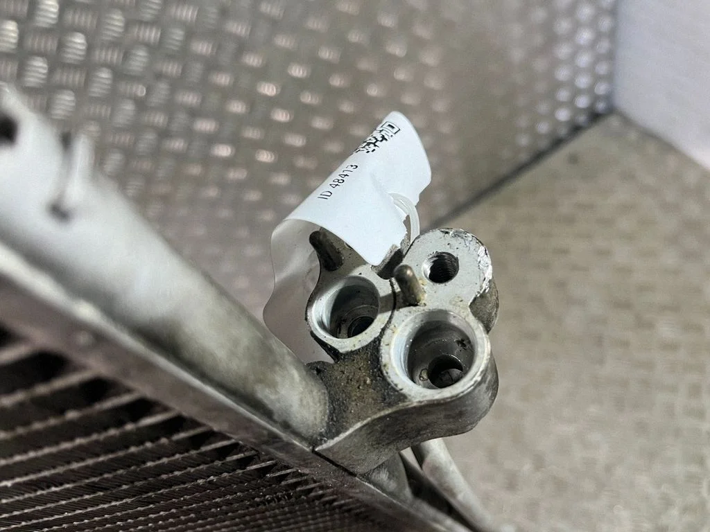 A/C cooling radiator (condenser) 9239992