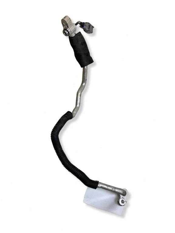 Air conditioning (A/C) pipe/hose 86807F01