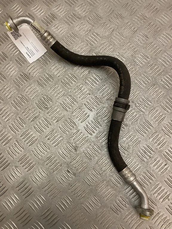 Air conditioning (A/C) pipe/hose 31497424